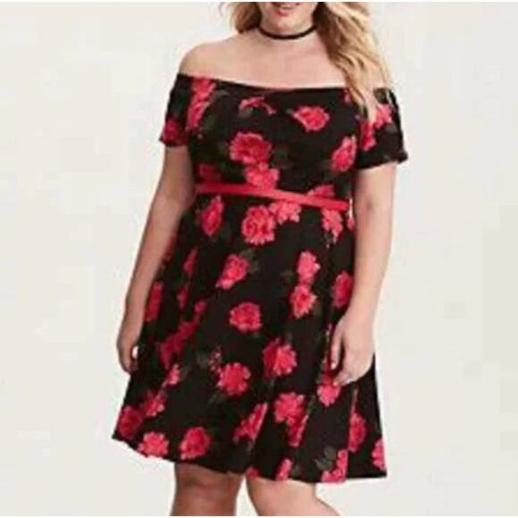 Torrid Off Shoulder Rose Dress 1 14/16 Black Pink Floral Plus Size Romantic Goth - Picture 1 of 13